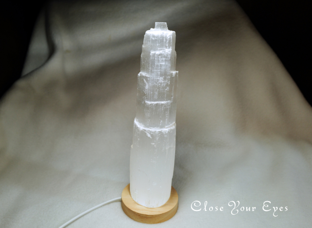 セレナイトタワー（LEDライト台付き）　０１