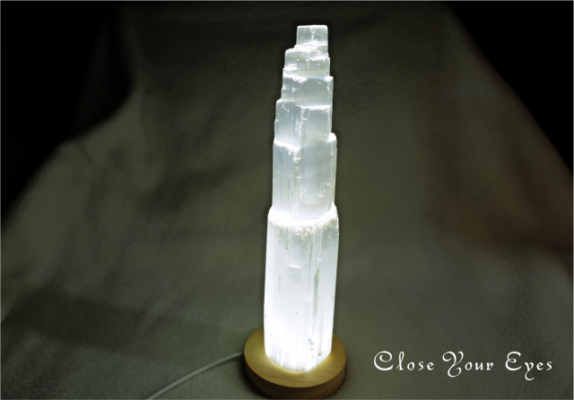 セレナイトタワー（LEDライト台付き）　０３