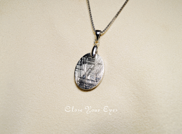 シルバーペンダント　１０２　ムオニオナルスタ隕石