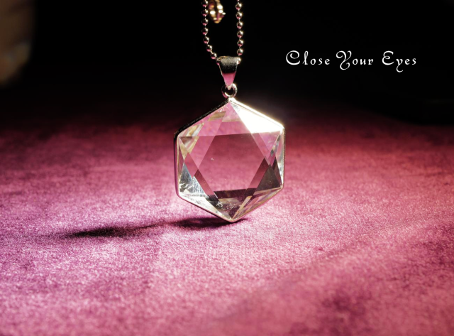 シルバーペンダント　ブラジル産　六芒星クリスタル　１４６