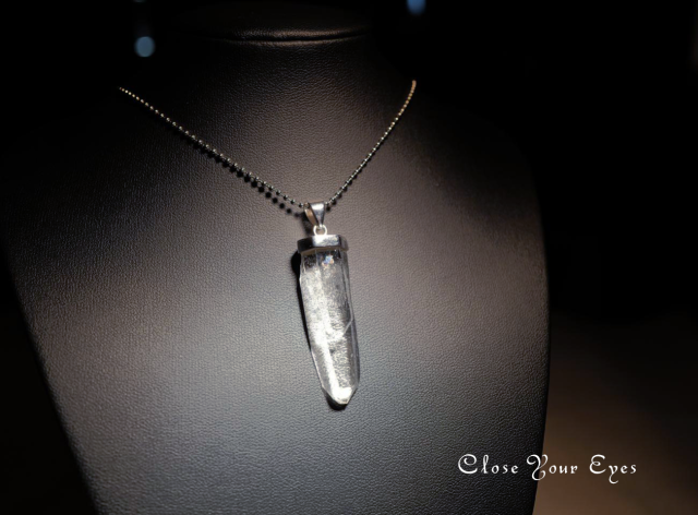 シルバーペンダント　ブラジル・ゼカ産　水晶　１４８