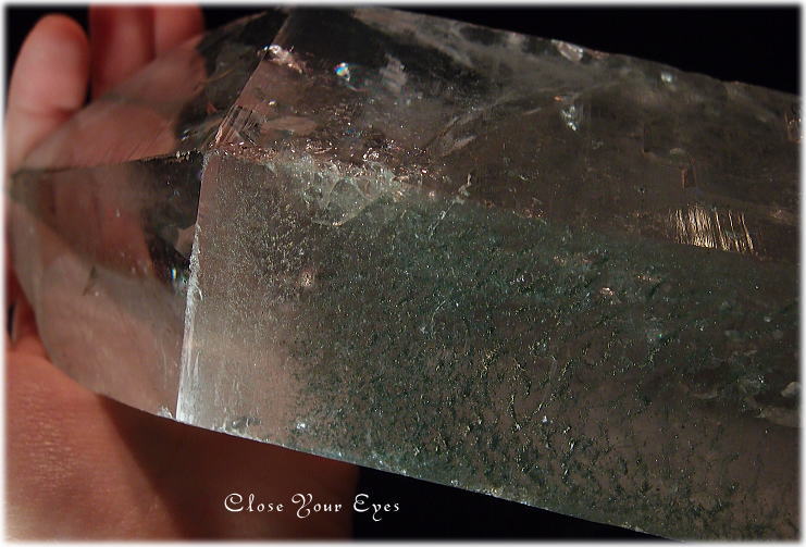 毎日ひとつ　神秘のクリスタル　０２７　ＢＩＧ ハラモシュ水晶