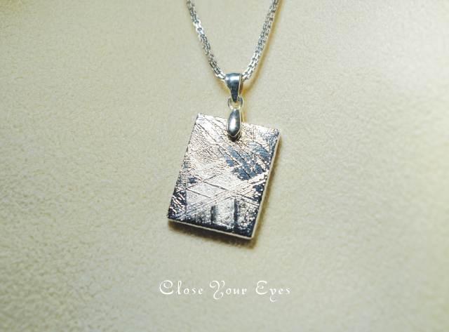 シルバーペンダント　ムオニオナルスタ隕石　０２