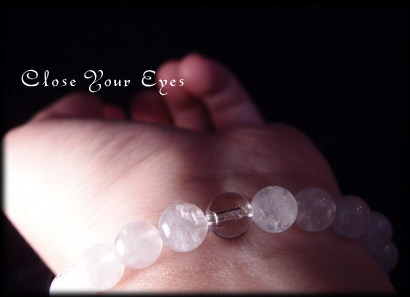 ハイパーエナジーブレスレット８ｍｍ　一点もの　ヒマラヤ産　アイスクリスタル