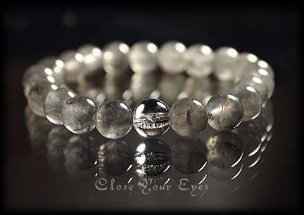 ハイパーエナジーブレスレット　グレー・サージェナイト・イン・クォーツ　８ｍｍ