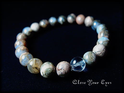 ケセラストーン