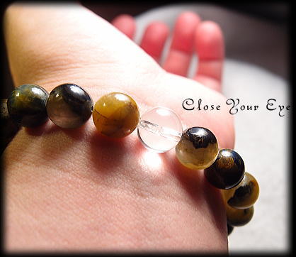 ハイパーエナジーブレスレット　ゴールデンピーターサイト　１０ｍｍ