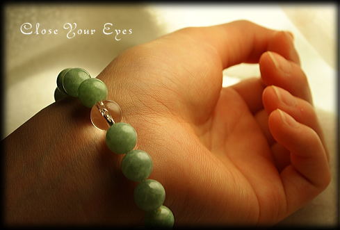 ハイパーエナジーブレスレット　アップルグリーン翡翠　１０ｍｍ