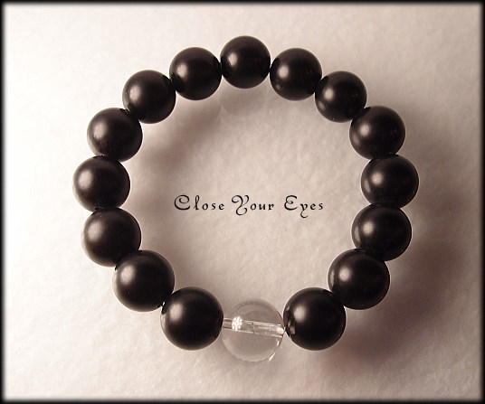 スピード：超高速　ハイパーエナジーブレスレット　テクタイトつや消し　１２ｍｍ玉