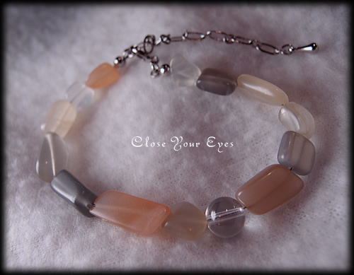 ハイパーエナジーブレスレット　ムーンストーン　 ワイヤーブレス