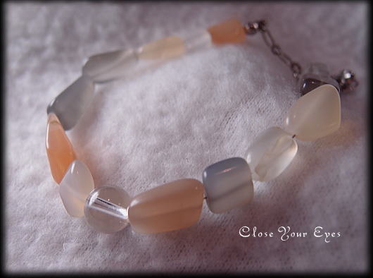 ハイパーエナジーブレスレット　ムーンストーン　 ワイヤーブレス