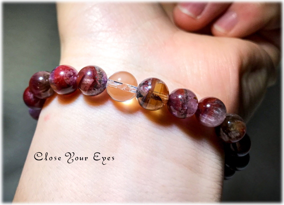 オンリーワンブレス　８ｍｍハイパーエナジーブレス　カナダ産　レッドアメシスト　B