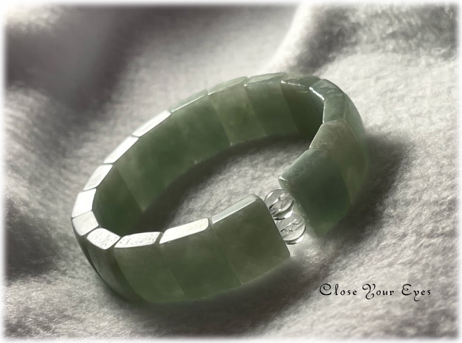 オンリーワンブレス　エナジーバングル　翡翠