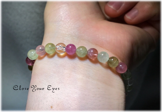 オンリーワンブレス　６ｍｍエナジーブレス　マルチトルマリン　ライト