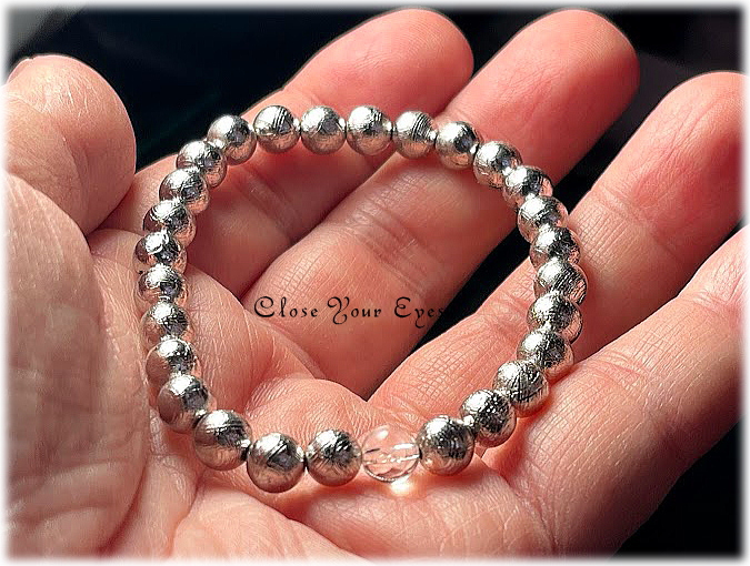 レアな石達　６ｍｍアイアンメテオライト ムオニオナルスタ鉄隕石 （ギべオン）