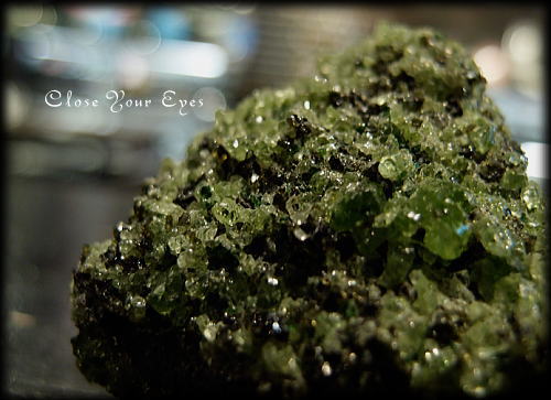 ペリドット　結晶原石　画像５