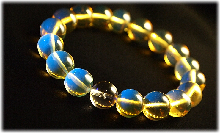 レアな石達　奇跡のブルー　ブルーアンバー 10ｍｍ玉ブレスレット　画像６