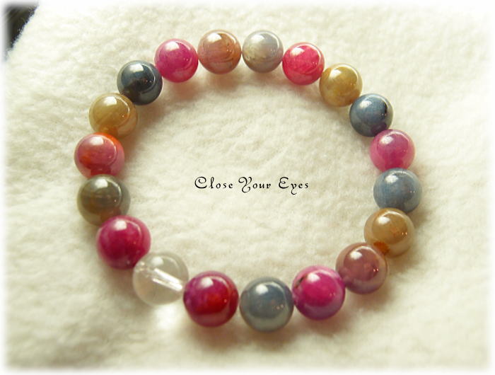 レアな石達　ハイパーエナジーブレス マルチ・サファイア（コランダム） １０ｍｍ玉ブレスレット