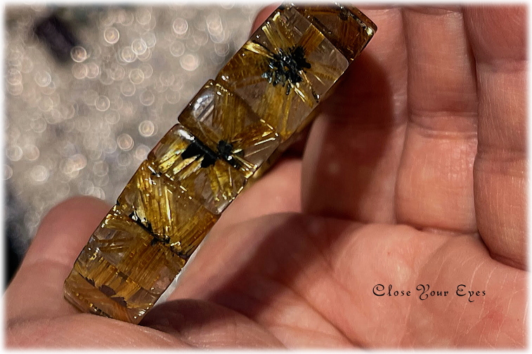 太陽ルチル　エナジーバングル　レアな石達