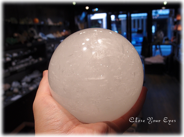 レアな石達　魂の活性化　ホワイトカルサイト　BIGボール