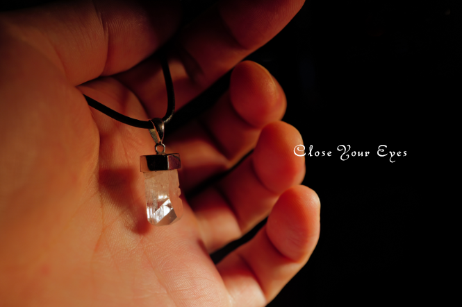 シルバーペンダント　ダンビュライト　１２６