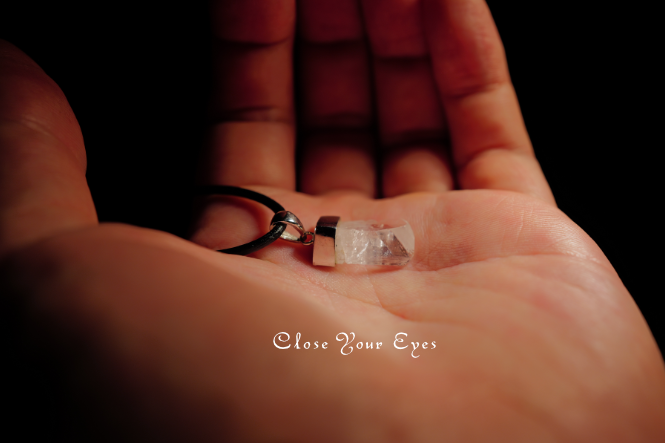 シルバーペンダント　ダンビュライト　１２６