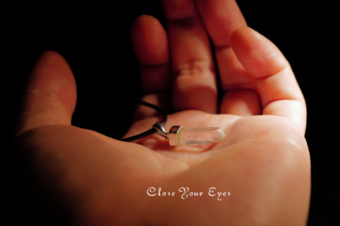 シルバーペンダント　ダンビュライト　１２７