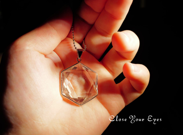 シルバーペンダント　ブラジル産　六芒星クリスタル　１４６