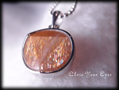 シルバーペンダント　サンストーン　画像１